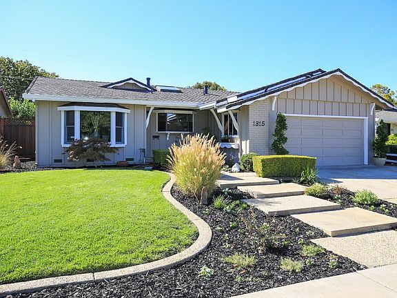 2nd image of 1315 Antonio Ln