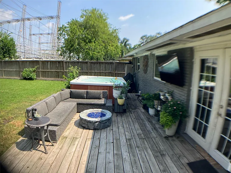 3027 Guese Rd — Photo 22