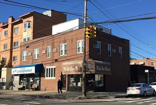 2nd image of 9931 Corona Ave