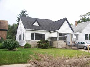 2526 Prast Blvd, South Bend, IN 46628