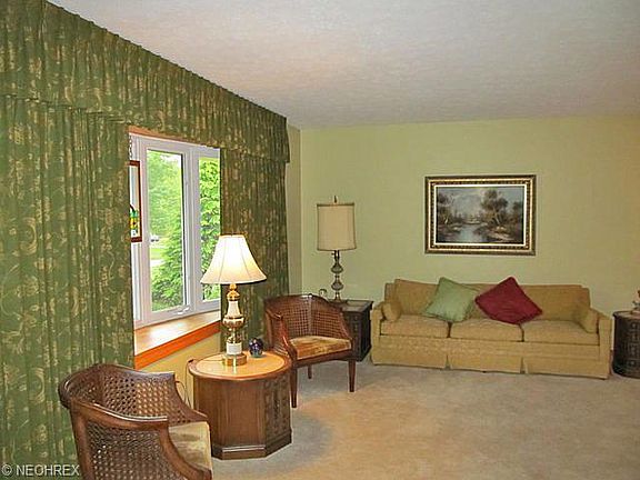 2nd image of 9687 Vista Dr