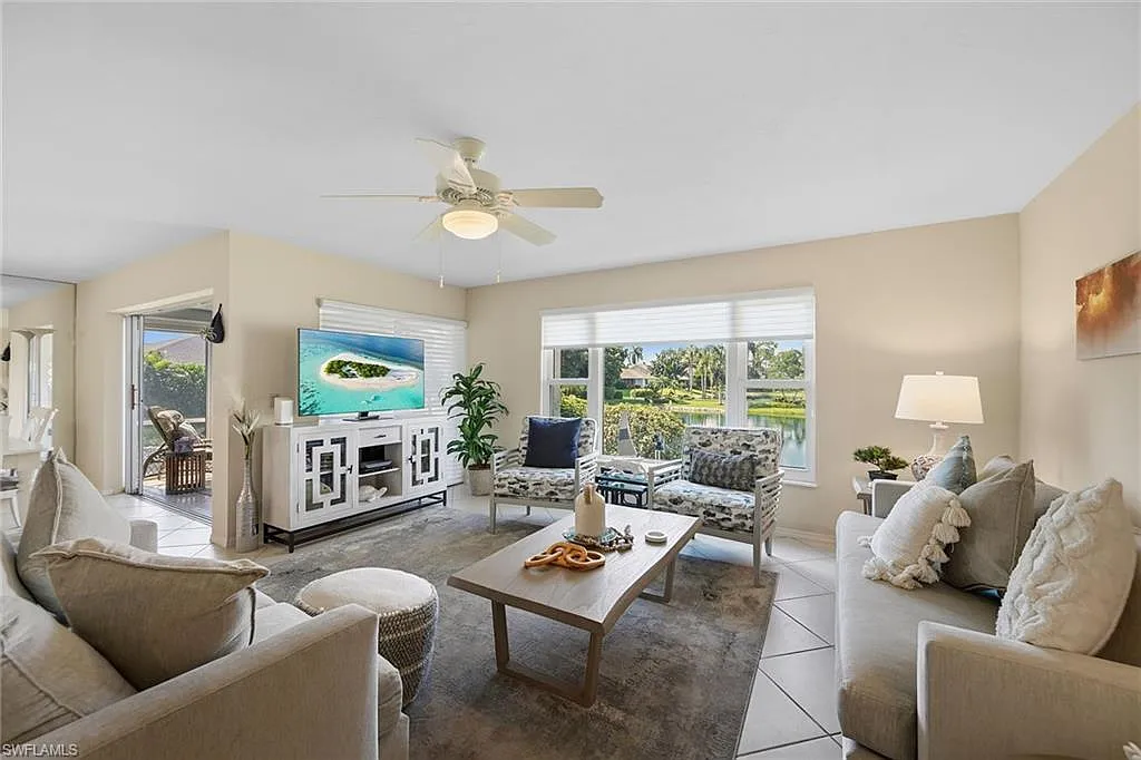 2 bed, 2.0 bath, 1450 sqft, $5,500 — Photo 3