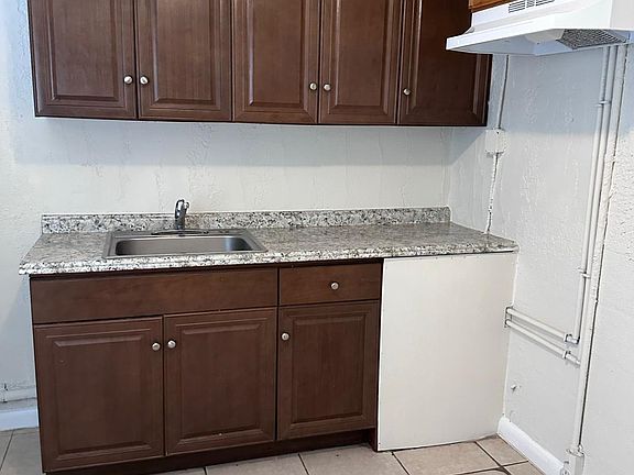 3rd image of 508 Booker St #510