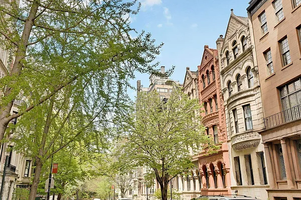 Rented by Sotheby's International Realty | media 6