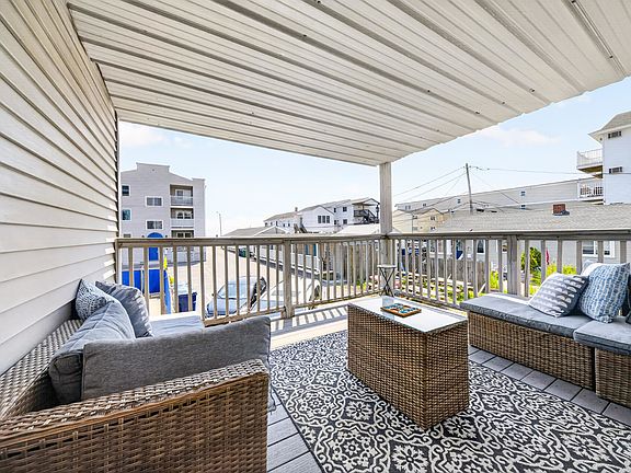 5th image of 421 Ocean Boulevard #4S