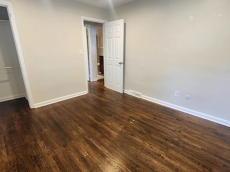 30066 Brentwood St — Photo 5