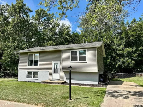 3829 W Brighton Ave, Peoria, IL 61615