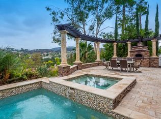 4422 Alta Tupelo Dr, Calabasas, CA 91302