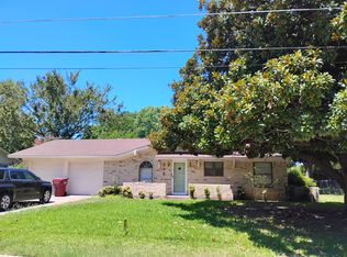 313 Meadow Ln, Bonham, TX 75418