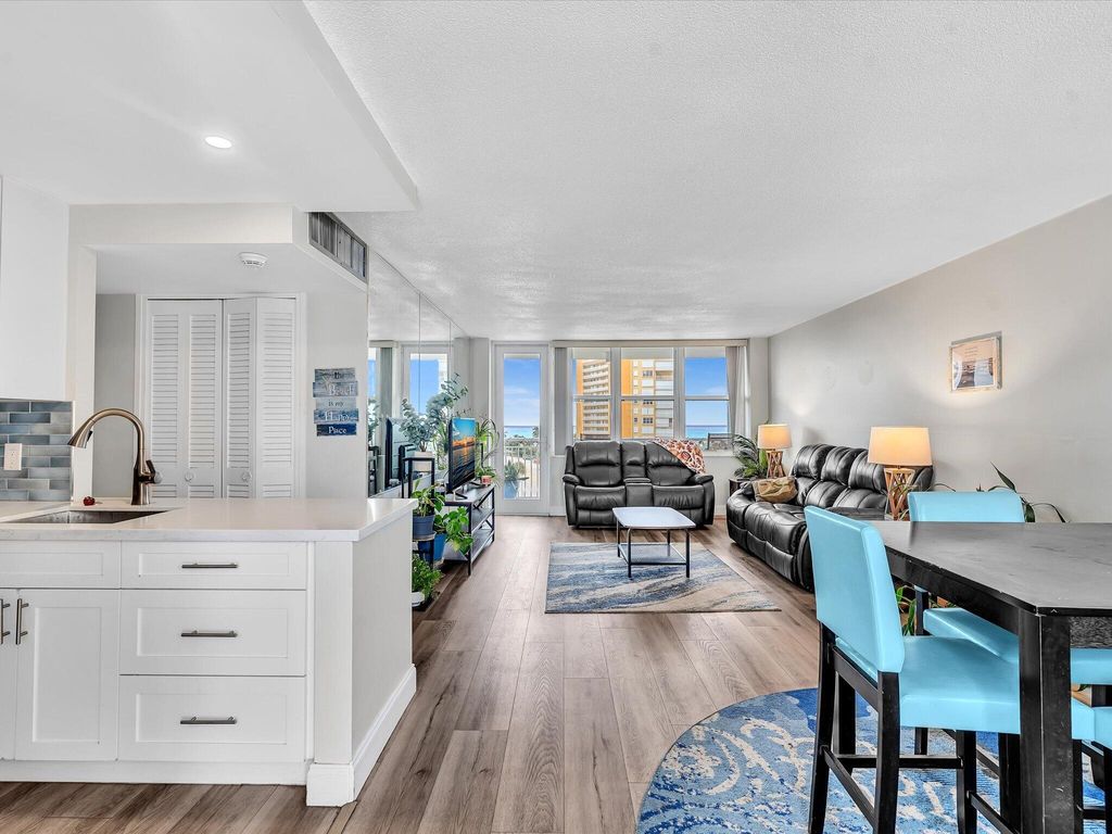 301 N Ocean Boulevard #709, photo 9