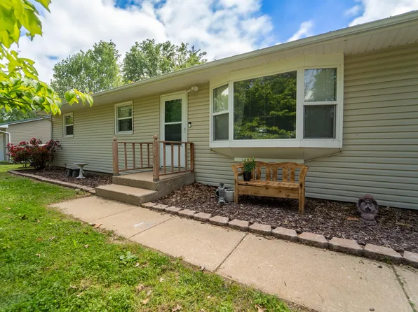 1505 Ford Drive, Aurora, MO 65605