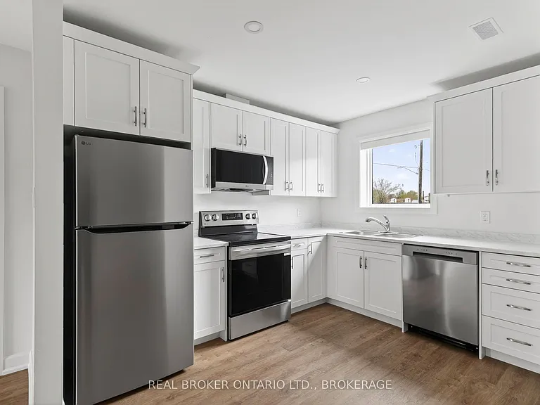 600 2nd St E #10B — Photo 7
