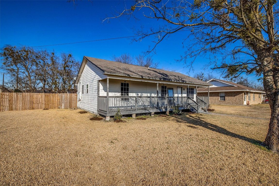 301 Runnells St, Terrell, TX 75160 Zillow