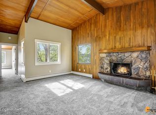 8134 Country Woods Dr, Anchorage, AK 99502
