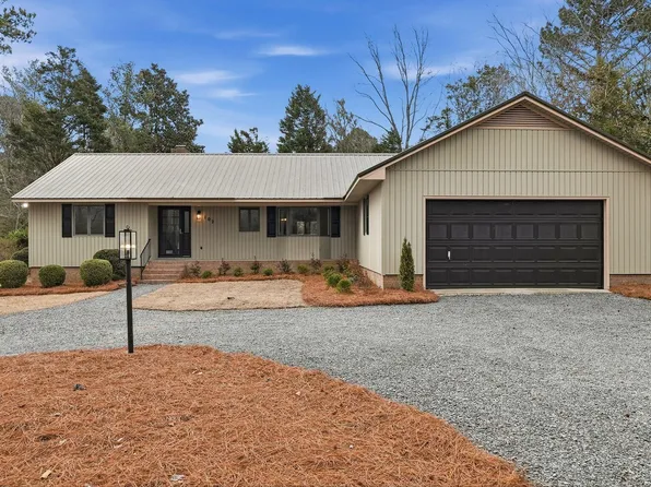 102 Scuppernong Court, West End, NC 27376