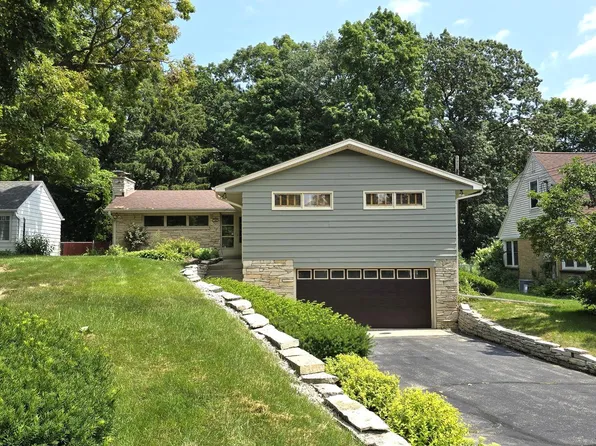 548 North 119th STREET, Wauwatosa, WI 53226