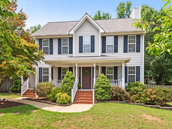 2812 Tryon Pines Dr, Raleigh, NC 27603