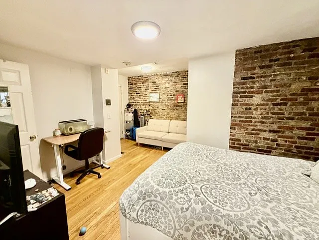 40 Clark St #B — Photo 7