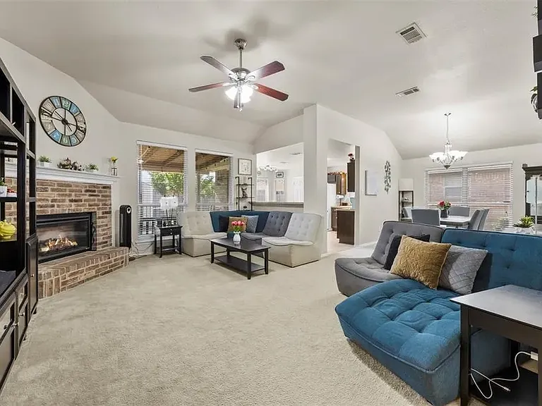 128 Jennings Dr — Photo 12