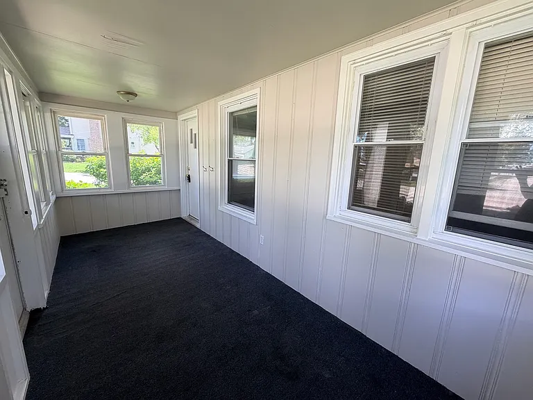 11105 Denny Ave — Photo 7