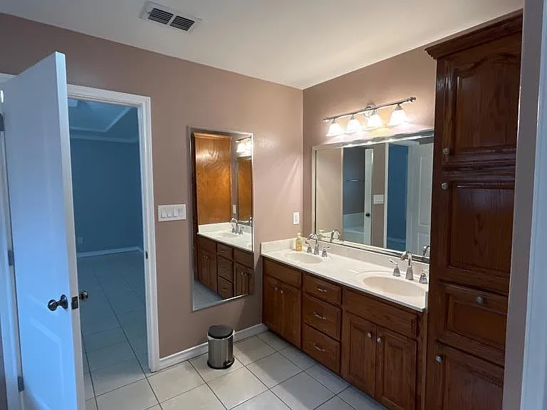 2706 Jeff St — Photo 39