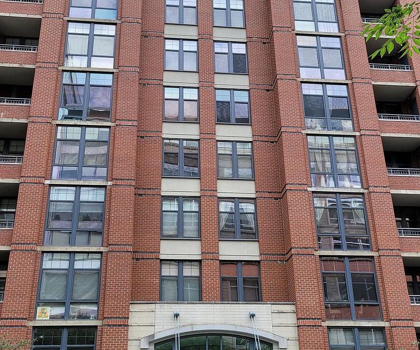 1st image of 1021 N Garfield St APT 720