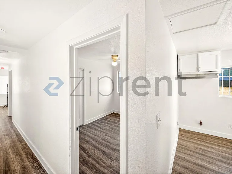 1737 E 108th St #1 — Photo 6