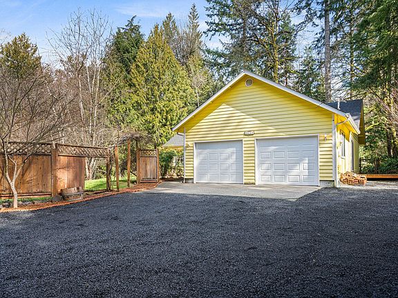 2nd image of 8640 Laguna Dr SW