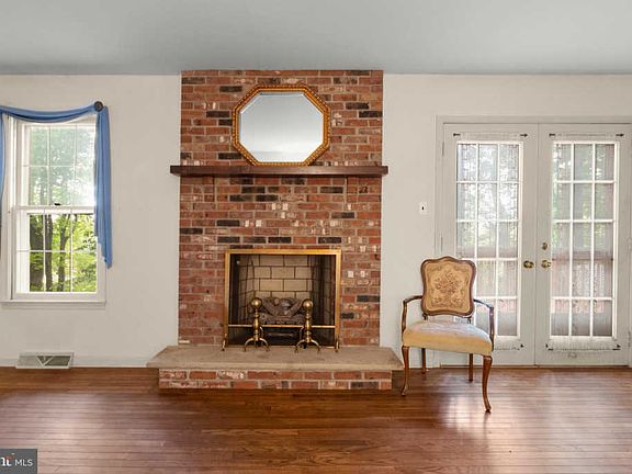 4th image of 804 Lisadell Dr