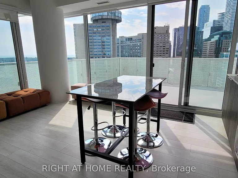 15 Queens Quay E #2404 — Photo 10