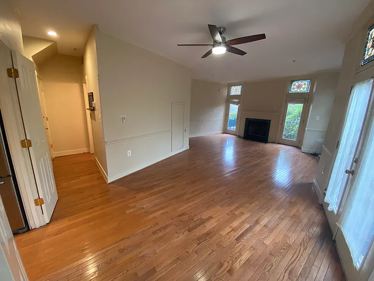619 I St SE #A — Photo 15