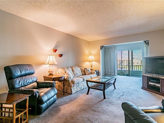 4th image of 3643 Lake Bayshore Dr #414