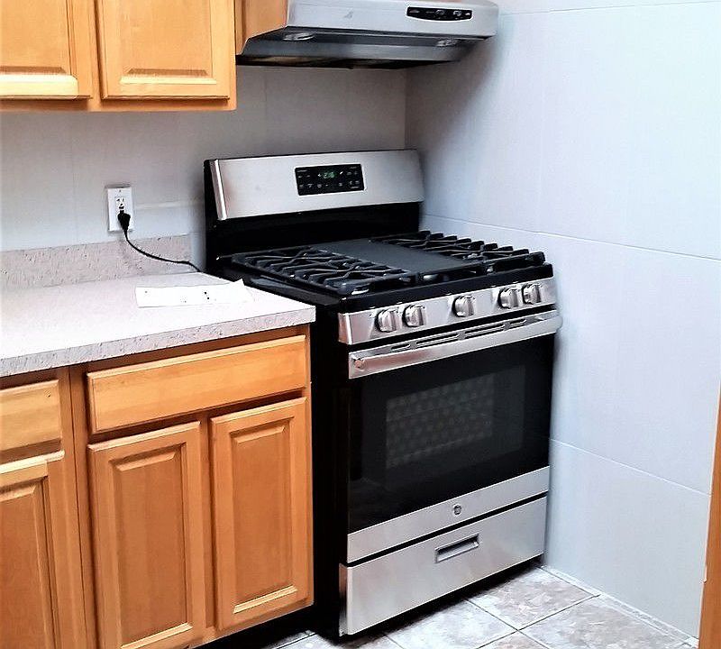 1st image of 196 Ellery St #1