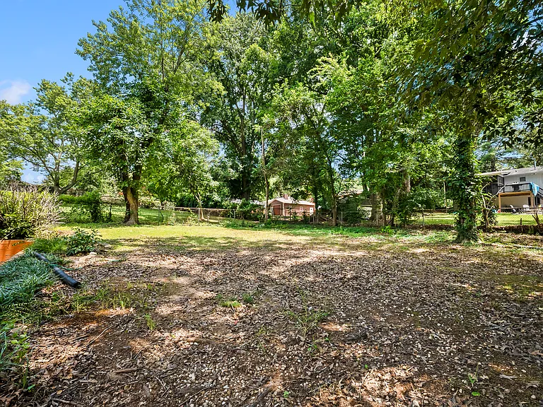 7720 Devonshire Dr — Photo 29