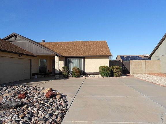 2nd image of 7202 W Laurel Ln