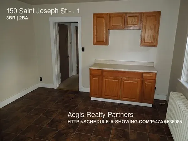 Building Photo - 150 Saint Joseph St #1