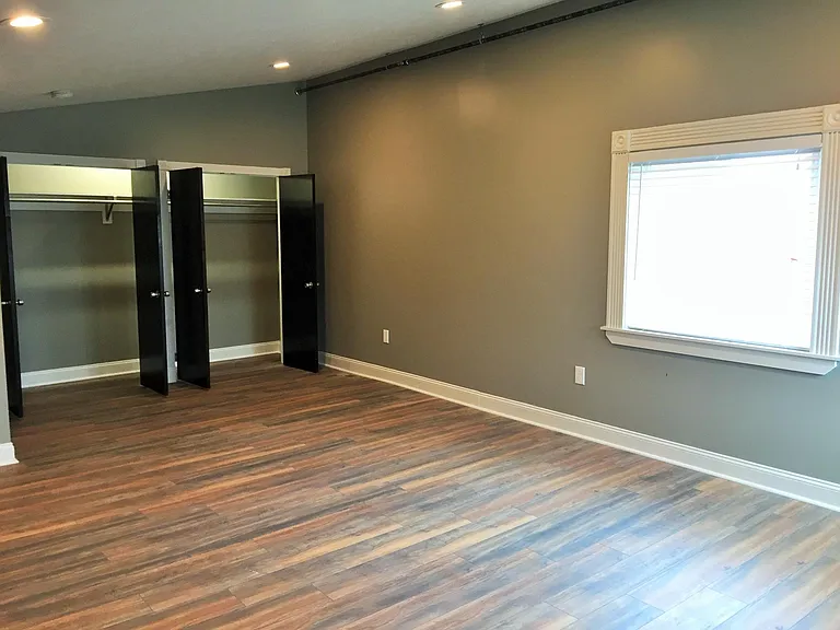 4741 Butler St #5 — Photo 5