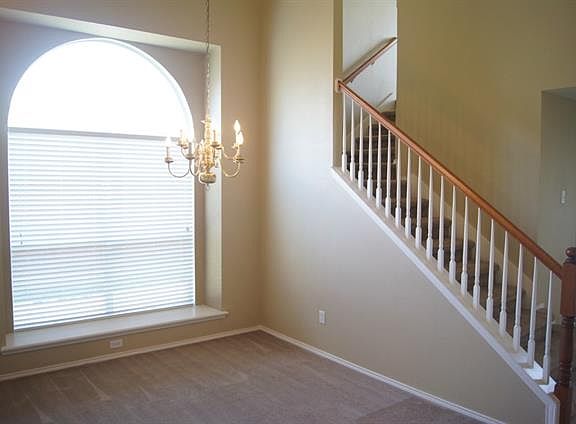 4th image of 4904 Summer Oaks Ln