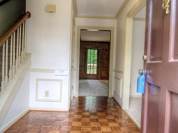 3rd image of 3226 Countryside Dr SE