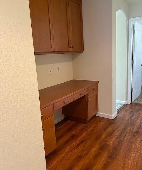 1435 S Mills Ave — Photo 9