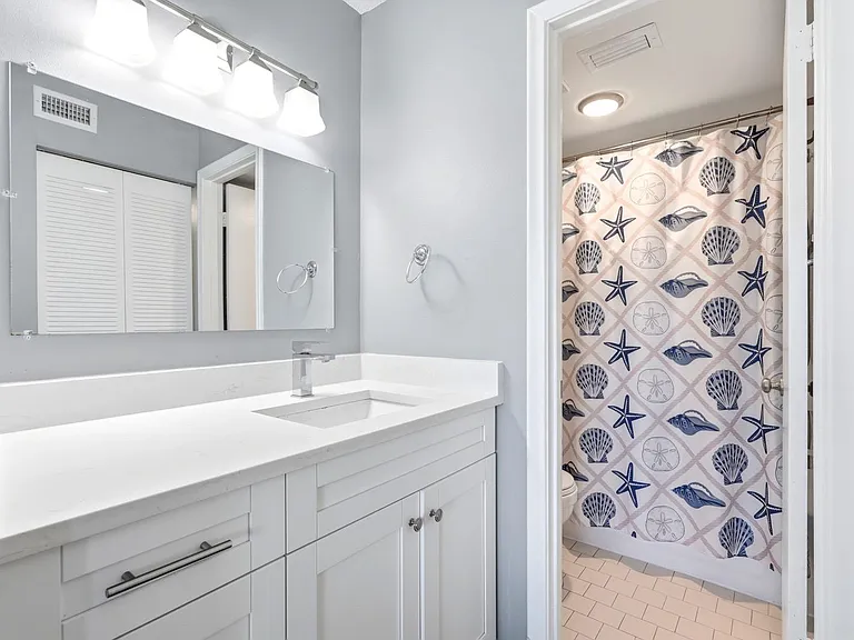 6105 Palma Del Mar Blvd S #219 — Photo 19