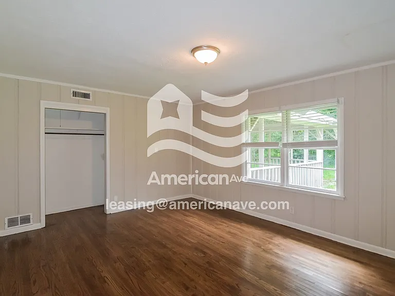 73716_006_living_room_13751343.jpg