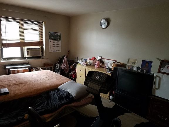 4th image of 5710 Junction Blvd APT 4C