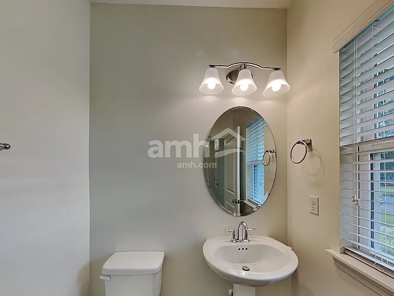 740 Celebration Ln — Photo 7