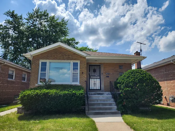 12428 S Laflin St, Calumet Park, IL 60827