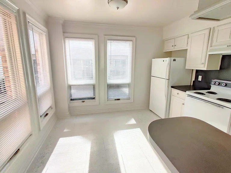 3201 Rosedale Ave — Photo 5