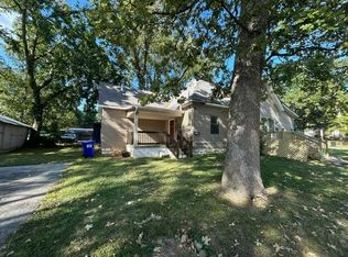 1403 N Clay Ave APT B, Springfield, MO 65802