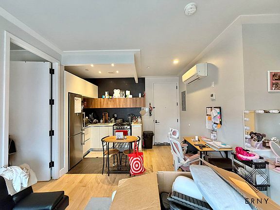 4th image of 62 E 21st St #7A