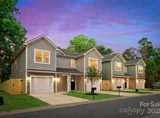 2723 Capitol Dr, Charlotte, NC 28208