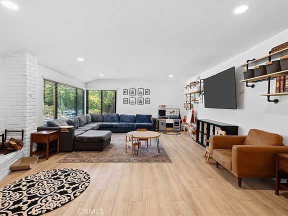 5th image of 23626 Neargate Dr